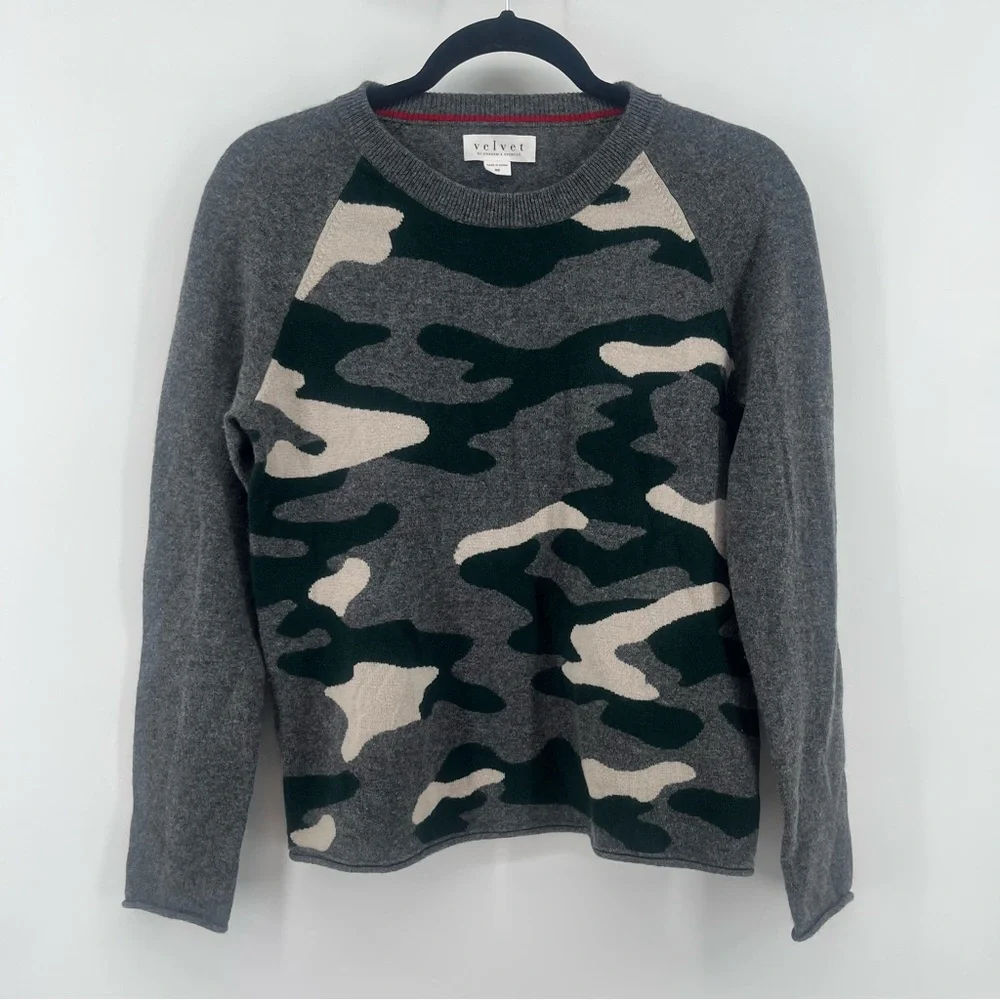 Velvet by Graham & Spencer Camo Print Crewneck Sweater 100% Cashmere Women's XS